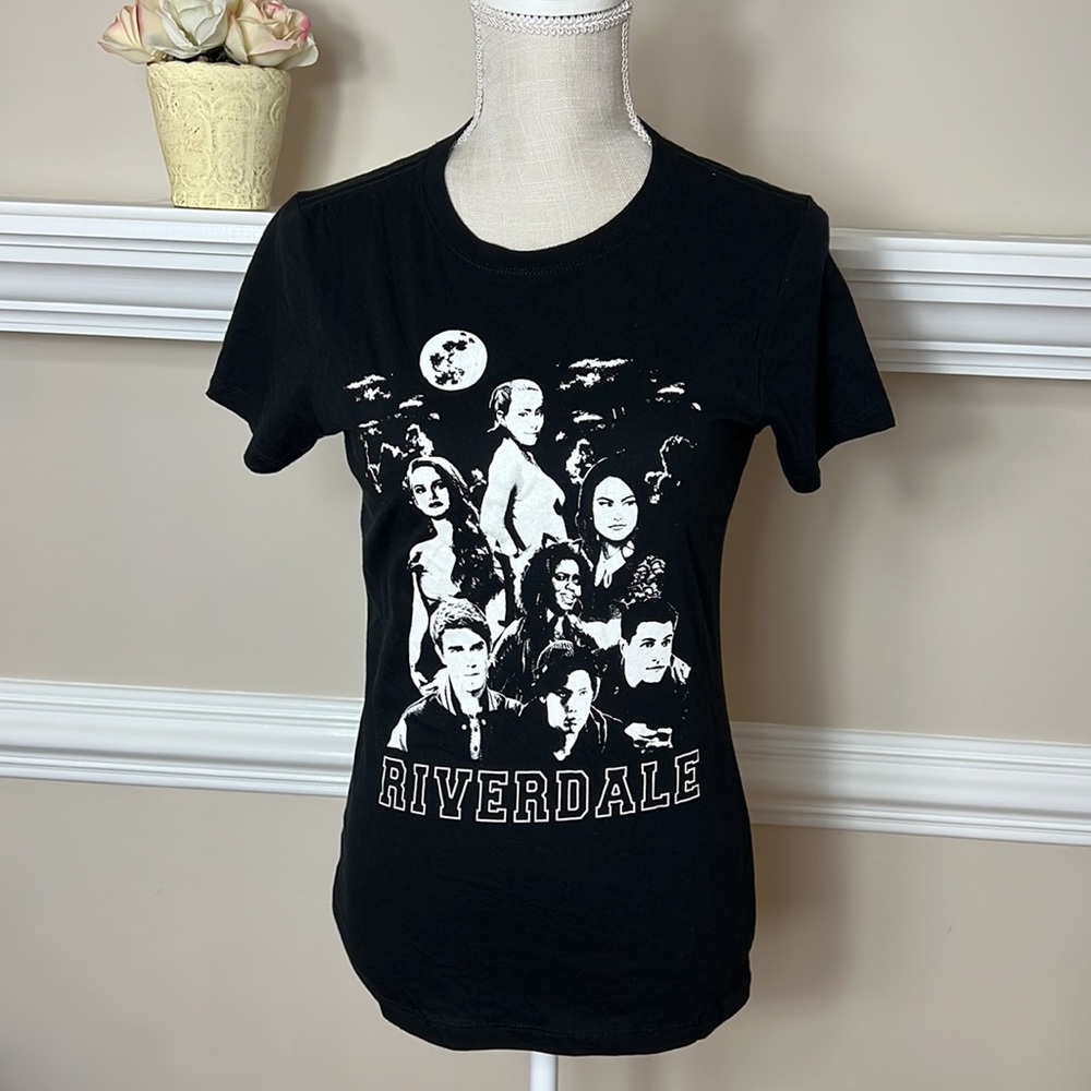 Ripple Junction Riverdale Short sleeve t shirt Size XS NWOT